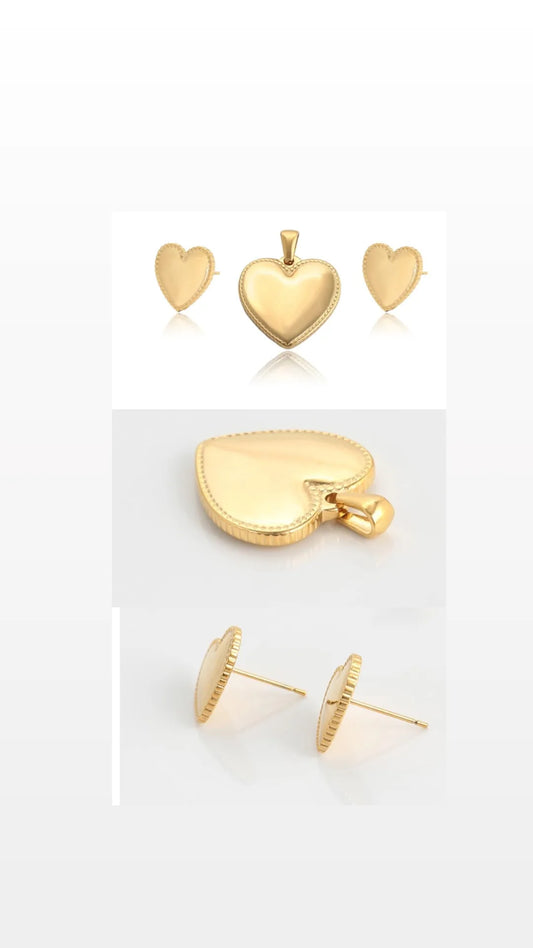 SET DE CORAZON DIJE Y ARETES ( NO INLCUYE CADENA)