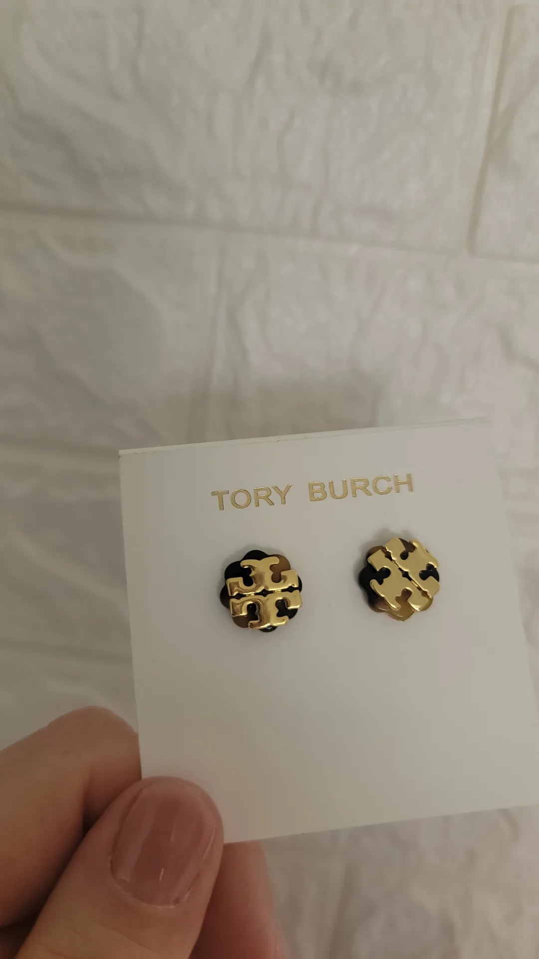 ARETES TORY NACAR