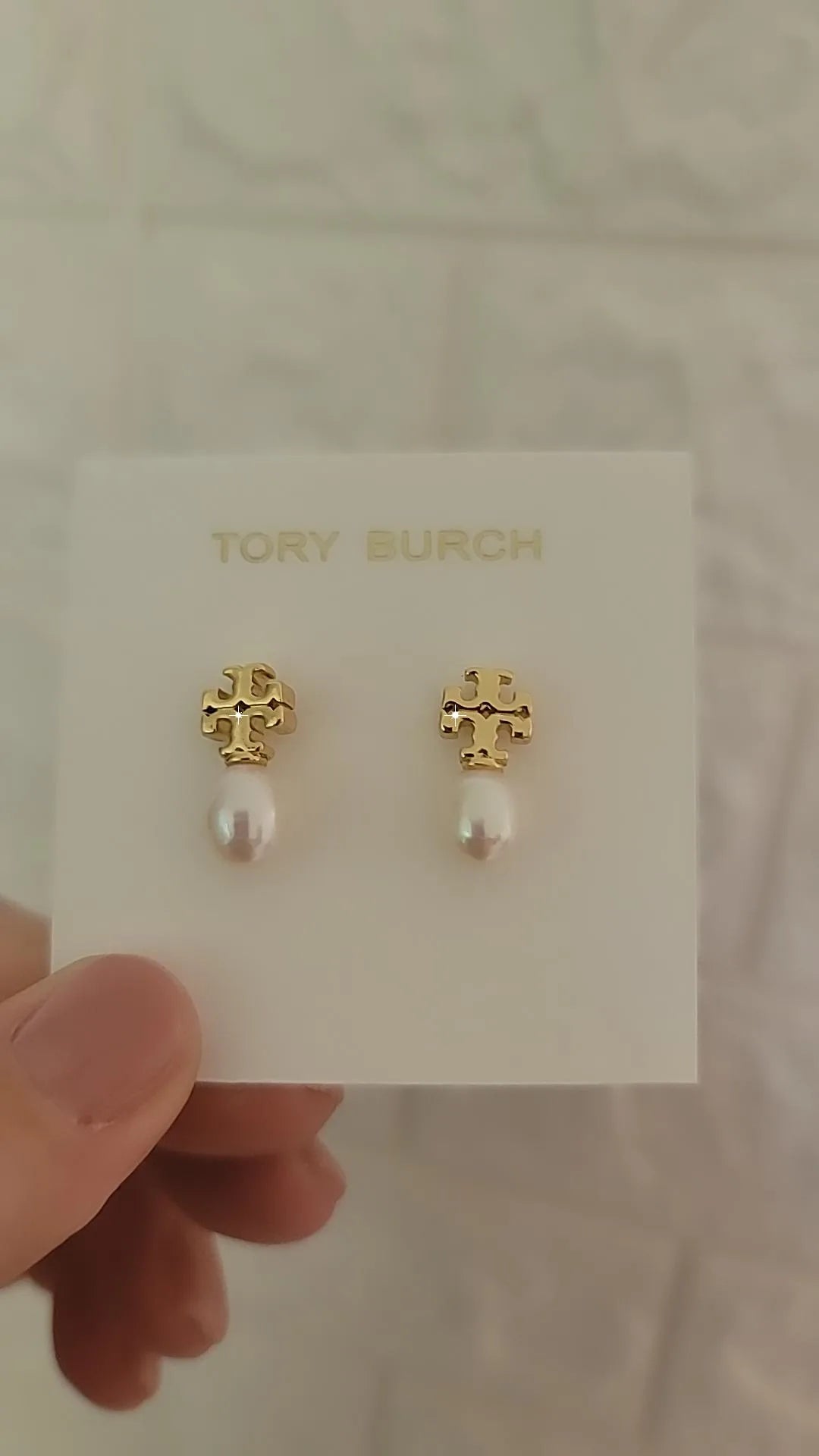 ARETES TORY CON PERLA