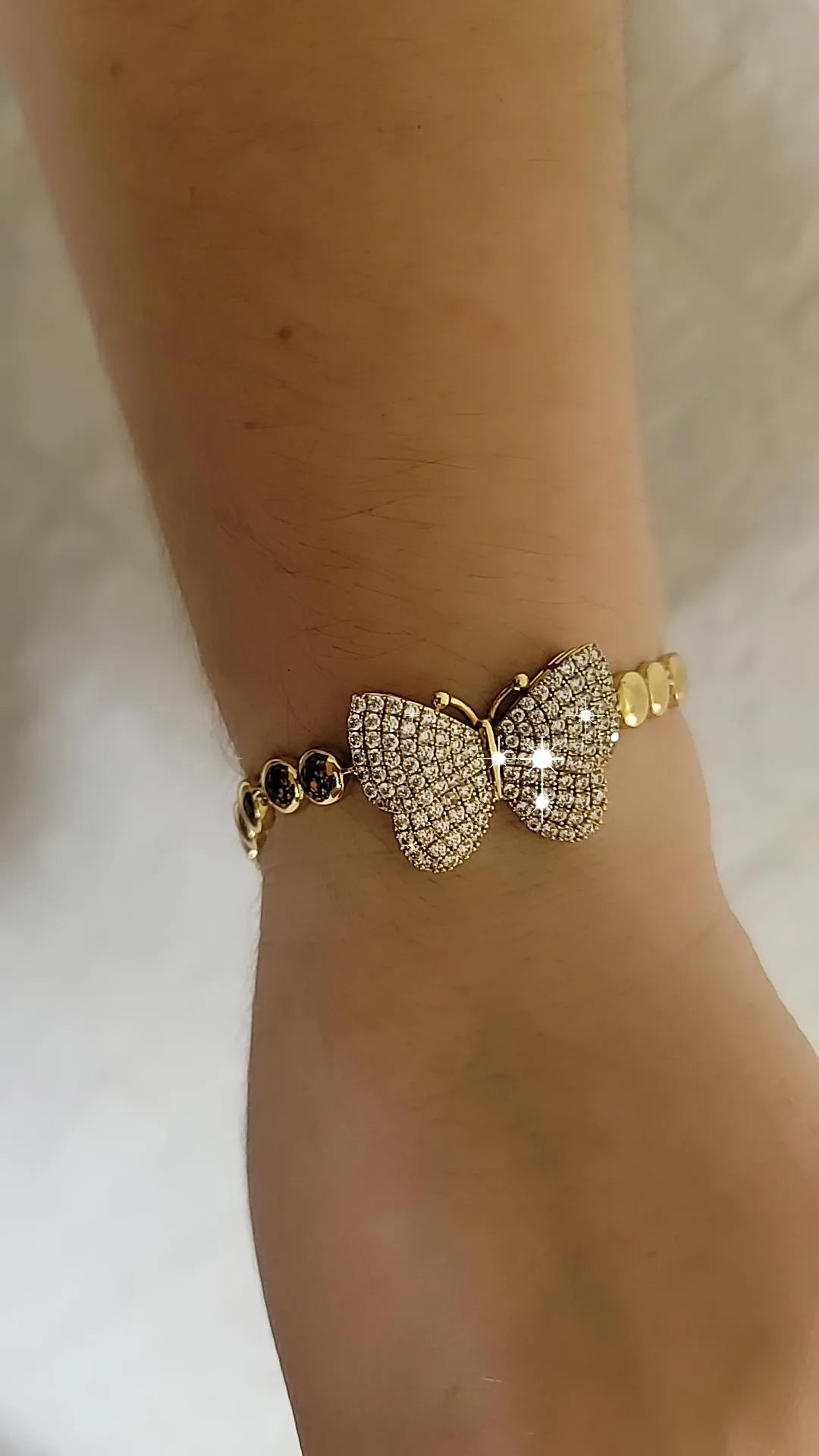 PULSERA DE MARIPOSA EN ORO LAMINADO