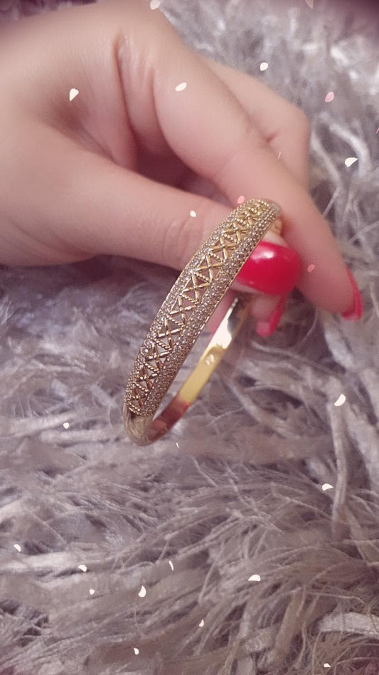 Pulsera con Zirconias de uso diario